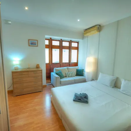 Apartment Modern Duplex 3 Bedroom With Sun Terrace Vmau1-1 *