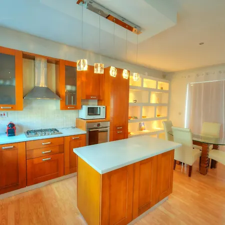 Modern Duplex 3 Bedroom With Sun Terrace Vmau1-1 *