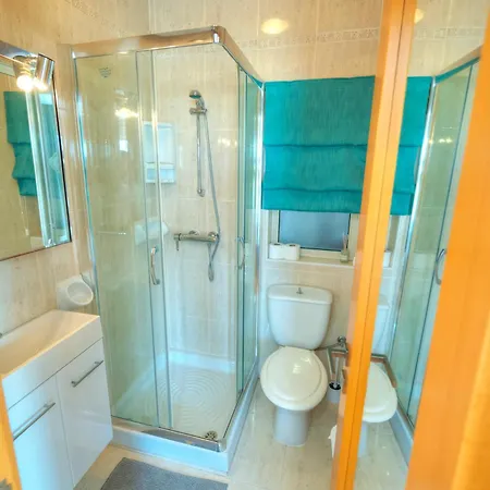 Modern Duplex 3 Bedroom With Sun Terrace Vmau1-1 *