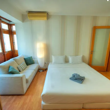 Modern Duplex 3 Bedroom With Sun Terrace Vmau1-1 *