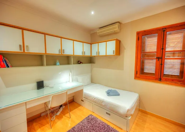 Modern Duplex 3 Bedroom With Sun Terrace Vmau1-1 * Sliema