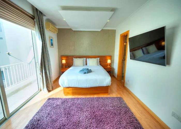 Apartment Modern Duplex 3 Bedroom With Sun Terrace Vmau1-1