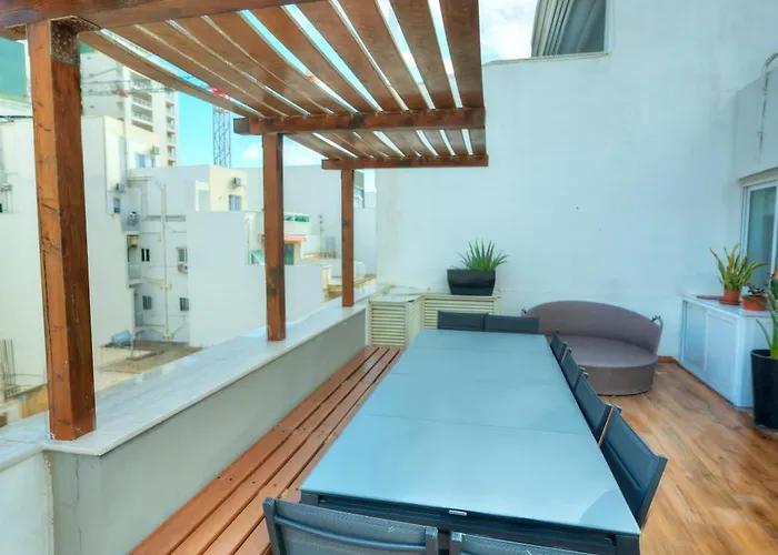 Modern Duplex 3 Bedroom With Sun Terrace Vmau1-1 Sliema