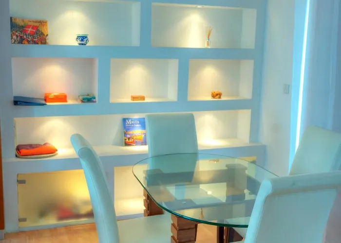 Modern Duplex 3 Bedroom With Sun Terrace Vmau1-1 Sliema