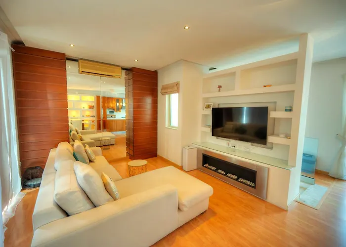 Modern Duplex 3 Bedroom With Sun Terrace Vmau1-1 * Sliema