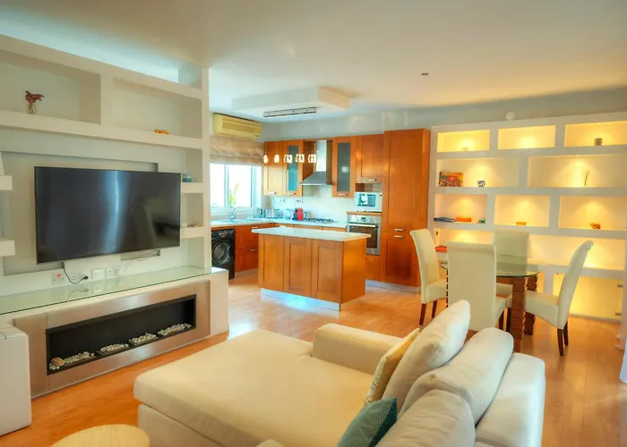 Modern Duplex 3 Bedroom With Sun Terrace Vmau1-1